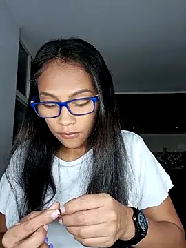 sarah garcia  online show from May 31, 7:59 pm