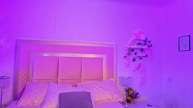 AlanaOdison online show from September 25, 9:12 pm