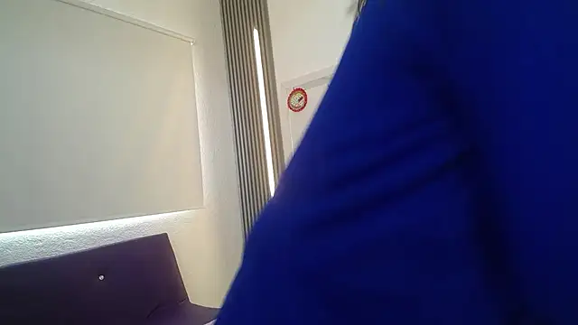 Mia garcia28 online show from December 19, 8:01 pm