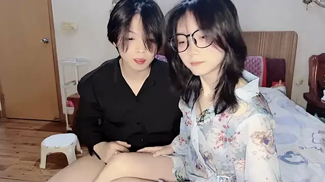 Crush-1 online show from November 5, 4:45 pm