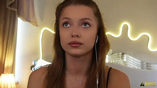 kellypeachcake online show from April 1, 5:19 am