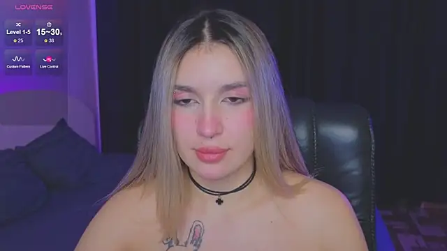 RoxyChill online show from October 13, 10:56 pm