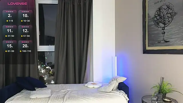 DebiHenks online show from October 8, 6:23 pm