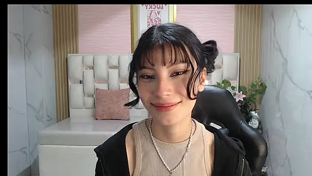 verana s online show from October 17, 3:54 am