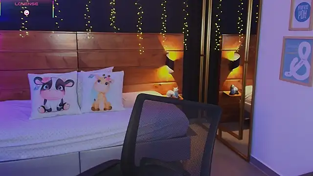 hanna kimura online show from January 8, 7:51 pm