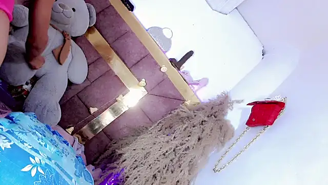 ravenous charmer online show from February 14, 9:50 pm