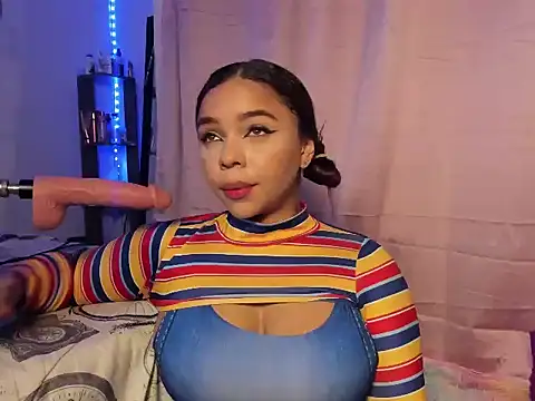 ImSofiVega online show from October 29, 5:37 pm