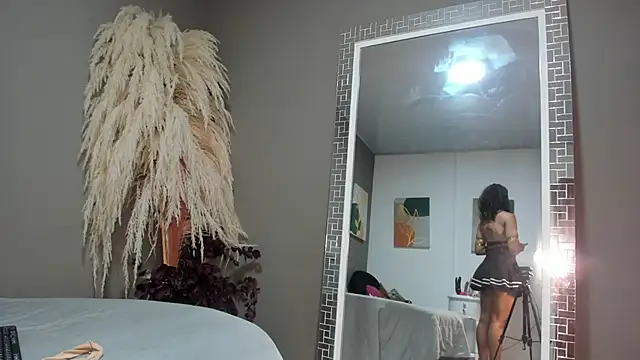 sienna glow online show from October 10, 12:43 pm