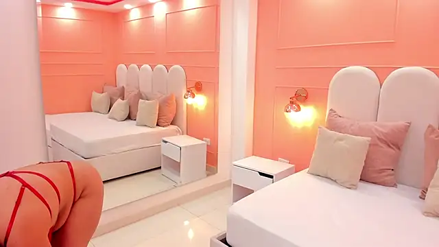 julieta rosee online show from September 23, 10:19 pm