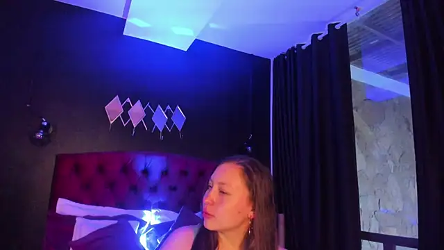 Widny Beaumont online show from December 4, 4:04 am