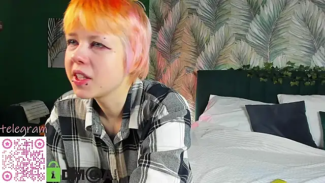 CarolineRichter online show from December 20, 3:21 am