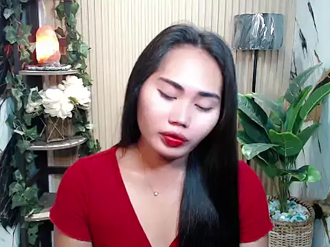 sluttyprincess0 online show from December 20, 11:42 pm