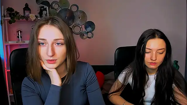 eva smiith  online show from March 25, 6:49 am