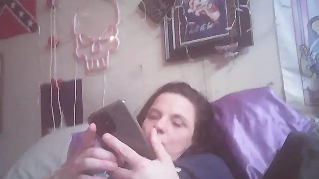 BonnienClyde5421 online show from March 25, 1:33 am