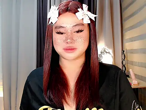 Snapshot of ursexy_ceciliaxx chatting on October 22, 3:50 pm ursexy ceciliaxx online show from October 22, 3:50 pm