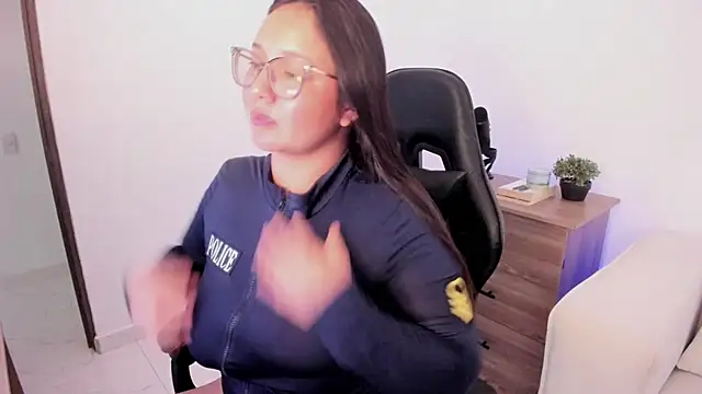 Kyleighc online show from December 3, 10:12 pm