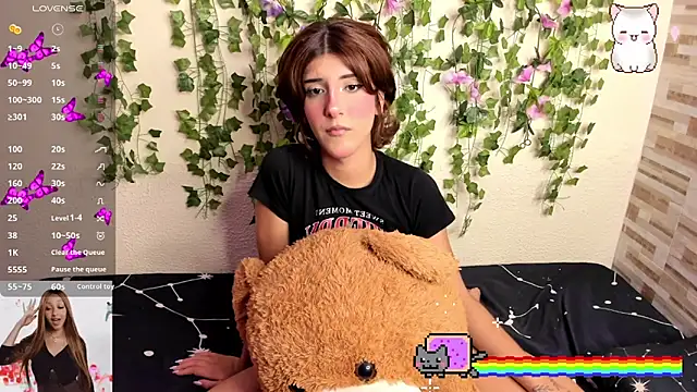 Amy Moonlight online show from November 6, 10:15 pm