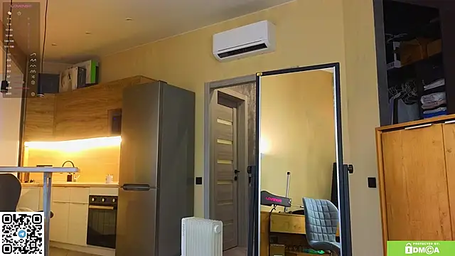 miss bubbles  online show from April 7, 12:56 am