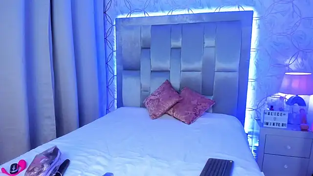 AlliceWinter online show from November 5, 12:43 pm