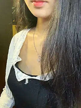 Nhinhi18 online show from May 1, 3:48 pm