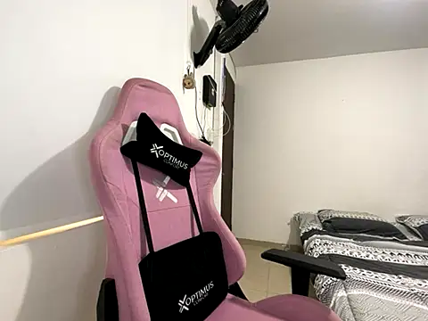 lucy grey25 online show from November 4, 4:23 pm