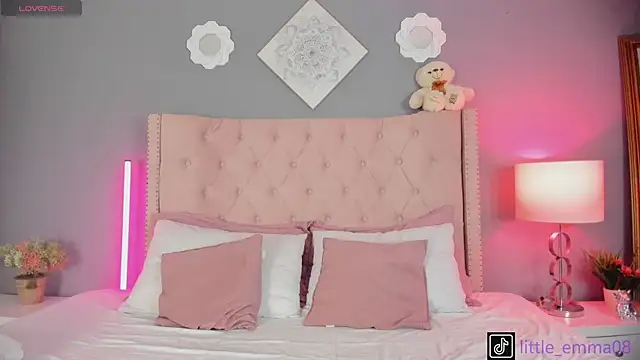 Joe And Emma online show from October 8, 1:10 am