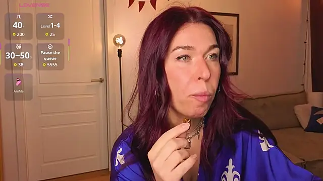 ReginaFoXXXy online show from December 15, 12:21 pm