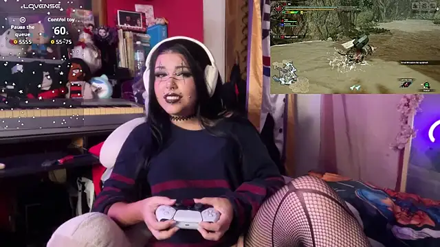 PixelKitty  online show from July 22, 11:39 pm