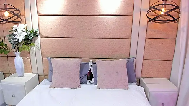 BarbieMonet online show from September 28, 12:43 pm