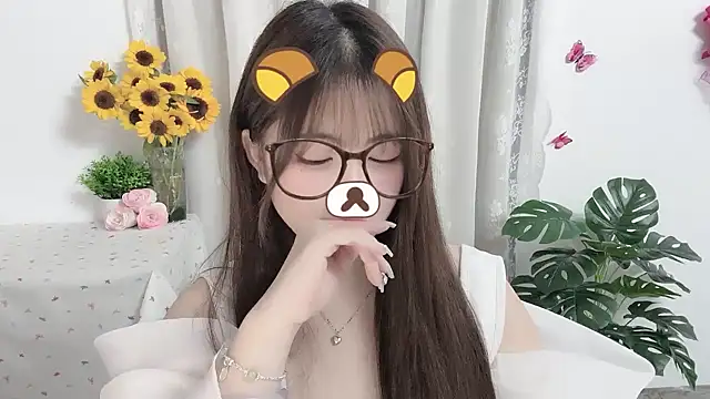 Amelia-babee online show from June 9, 12:15 pm