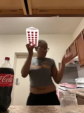 Tu GataLinda online show from October 21, 8:35 pm