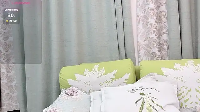 Aiyi909- online show from November 19, 4:51 pm