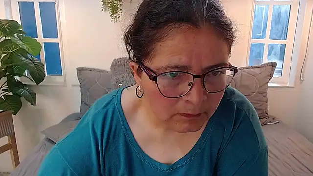 Linda banks  online show from November 25, 8:53 pm