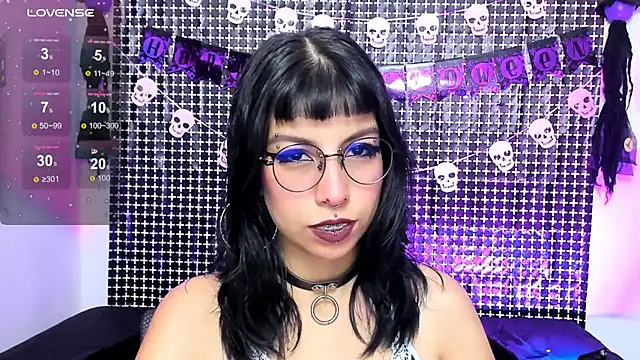 Rose 72 online show from November 3, 5:39 pm