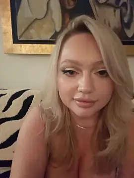 misstitmouseofficial online show from February 9, 7:38 pm