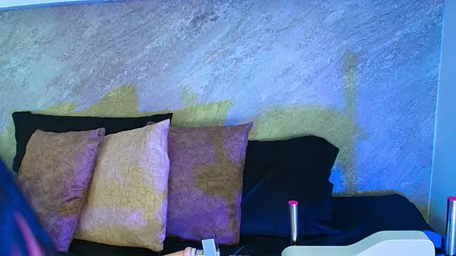 Dixie grey1 online show from January 13, 3:05 pm