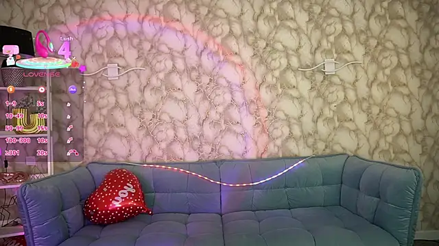 CrystallPaws online show from April 7, 5:53 am