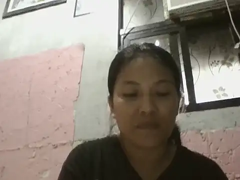 Uniquebeauty32 online show from November 3, 5:22 am