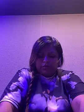 Hela Collins online show from October 1, 6:35 pm