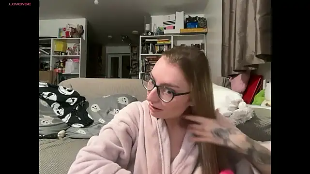 harleyblair online show from February 5, 11:19 pm