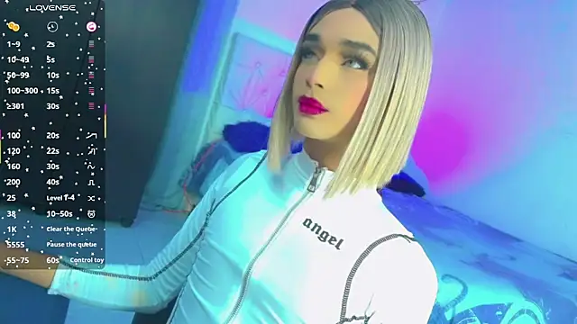 HANNAH BACKERS online show from October 17, 5:43 am