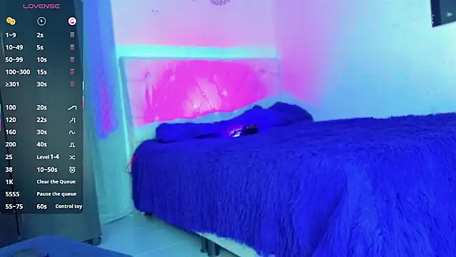 HANNAH BACKERS online show from October 11, 12:37 am