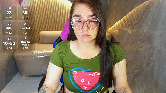 mariehw r online show from October 12, 12:51 pm