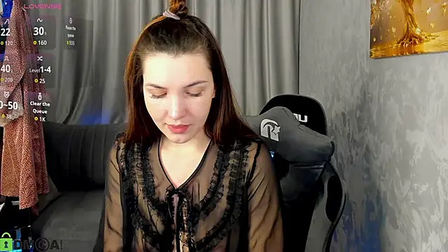 MalvinaDream online show from December 14, 1:22 am