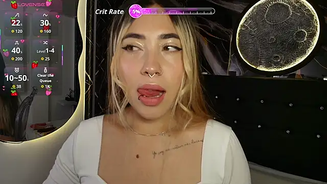  ManuVeelez online show from November 22, 6:05 am