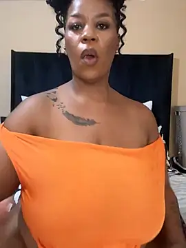 THICKBUNNYCHICKxxx online show from February 20, 10:39 am