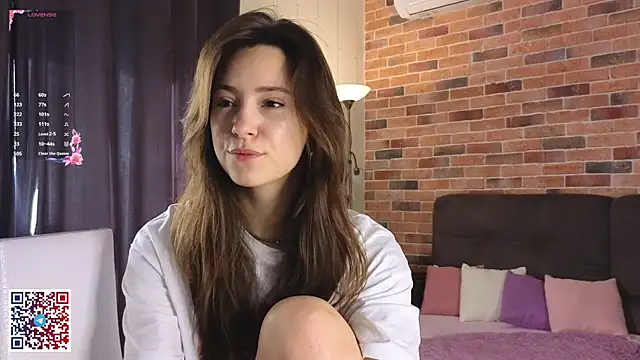 JasminDoroti online show from October 20, 6:05 am