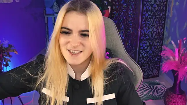 Stef Nicks online show from October 3, 9:14 am