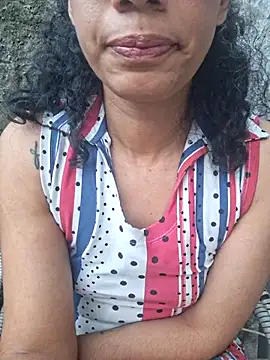 RavenShyfit online show from April 16, 8:30 pm