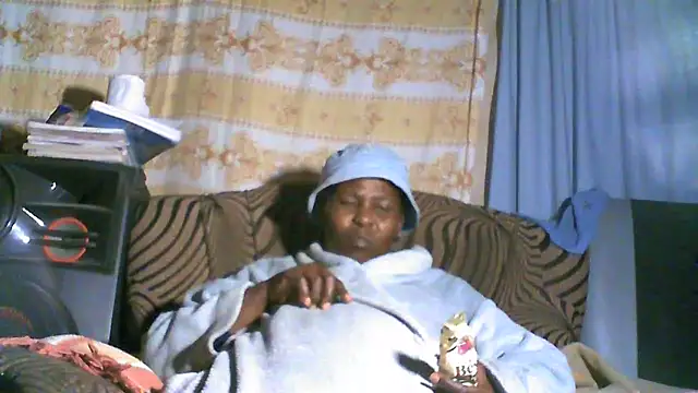 MagicMilfXO online show from September 8, 7:13 pm